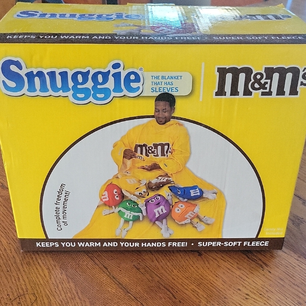 Snuggie - M&M